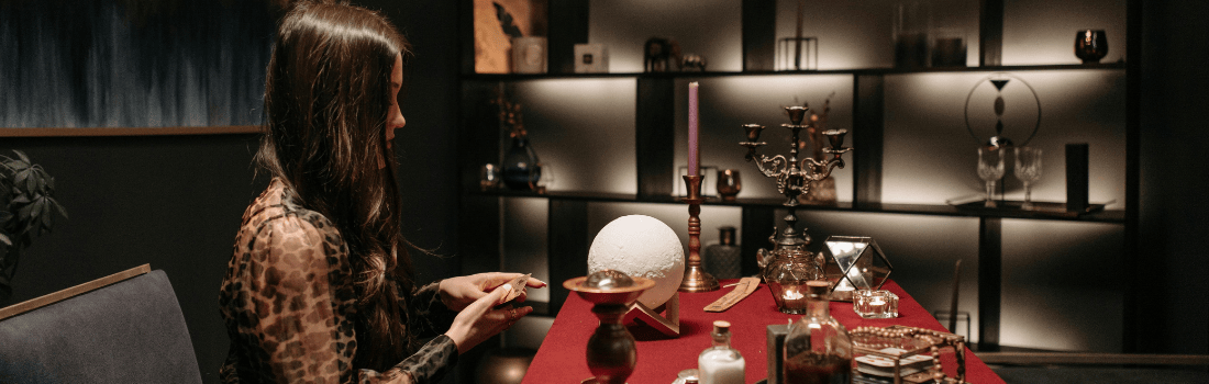 Combine Intuition & Empowerment - Intermediate: Deepen your skills in an intermediate card reading online class using playing cards to gain clearer insight into love, life and the future.