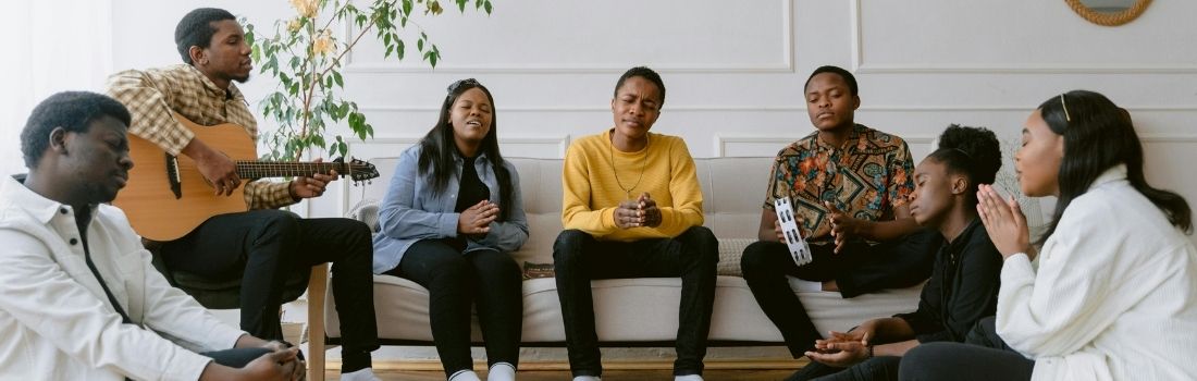 The Language of Music: Explore emotion, energy, and healing through sound in this spiritual music online class, blending psychology, astrology, and creativity.